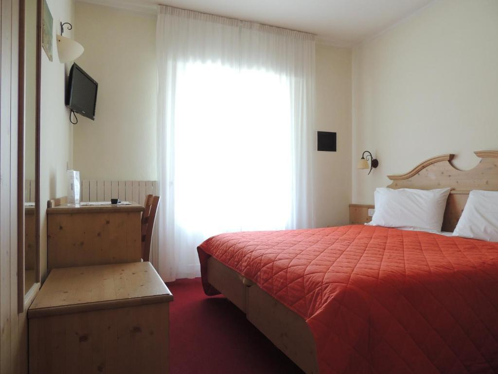 Liz Hotel & Apartments プレダッツォ エクステリア 写真